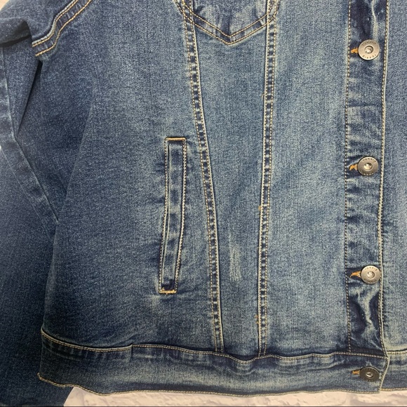 Torrid Traditional Dark Wash Denim Jacket - Picture 7 of 12